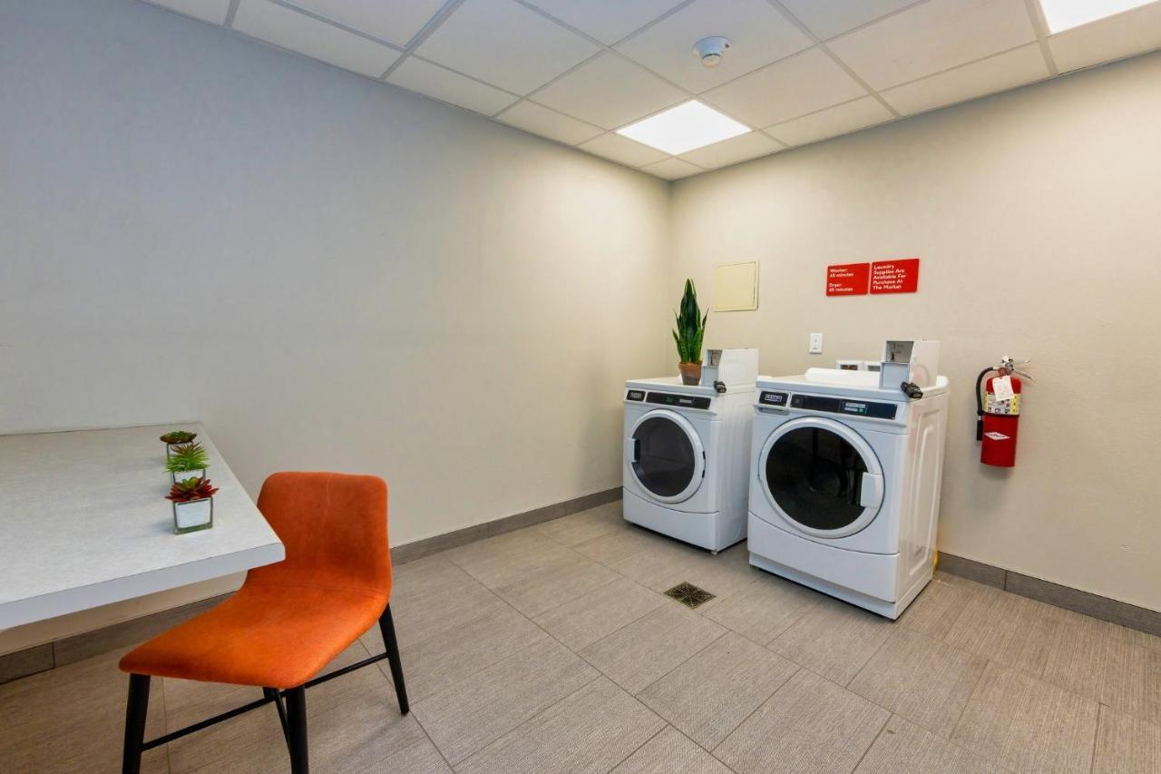 Avid Hotels - Denver Airport Area By Ihg Bagian luar foto