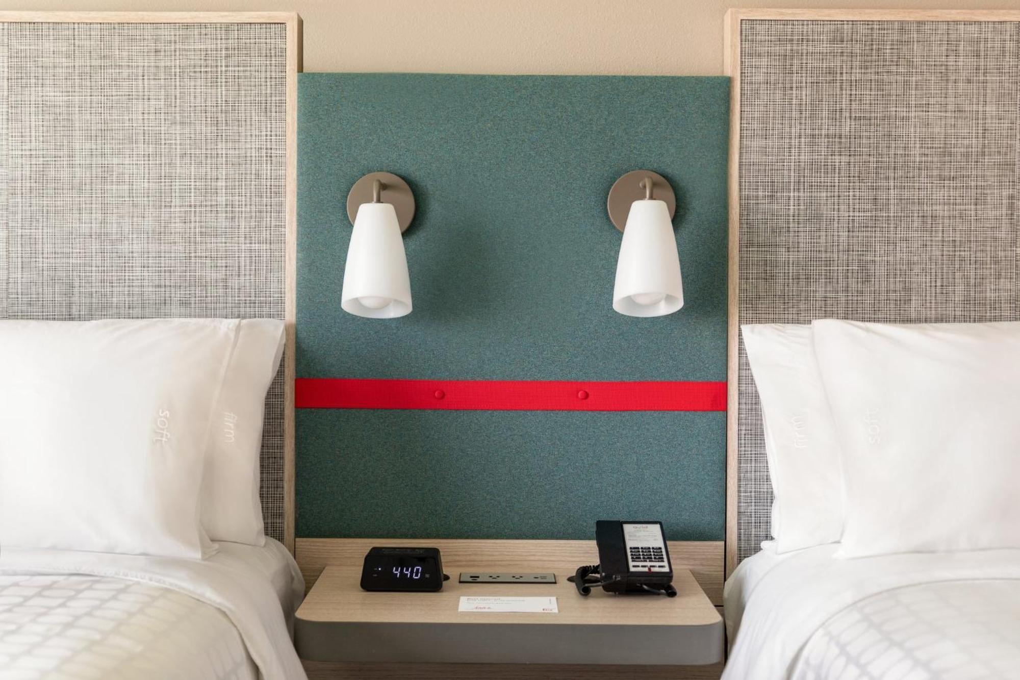 Avid Hotels - Denver Airport Area By Ihg Bagian luar foto